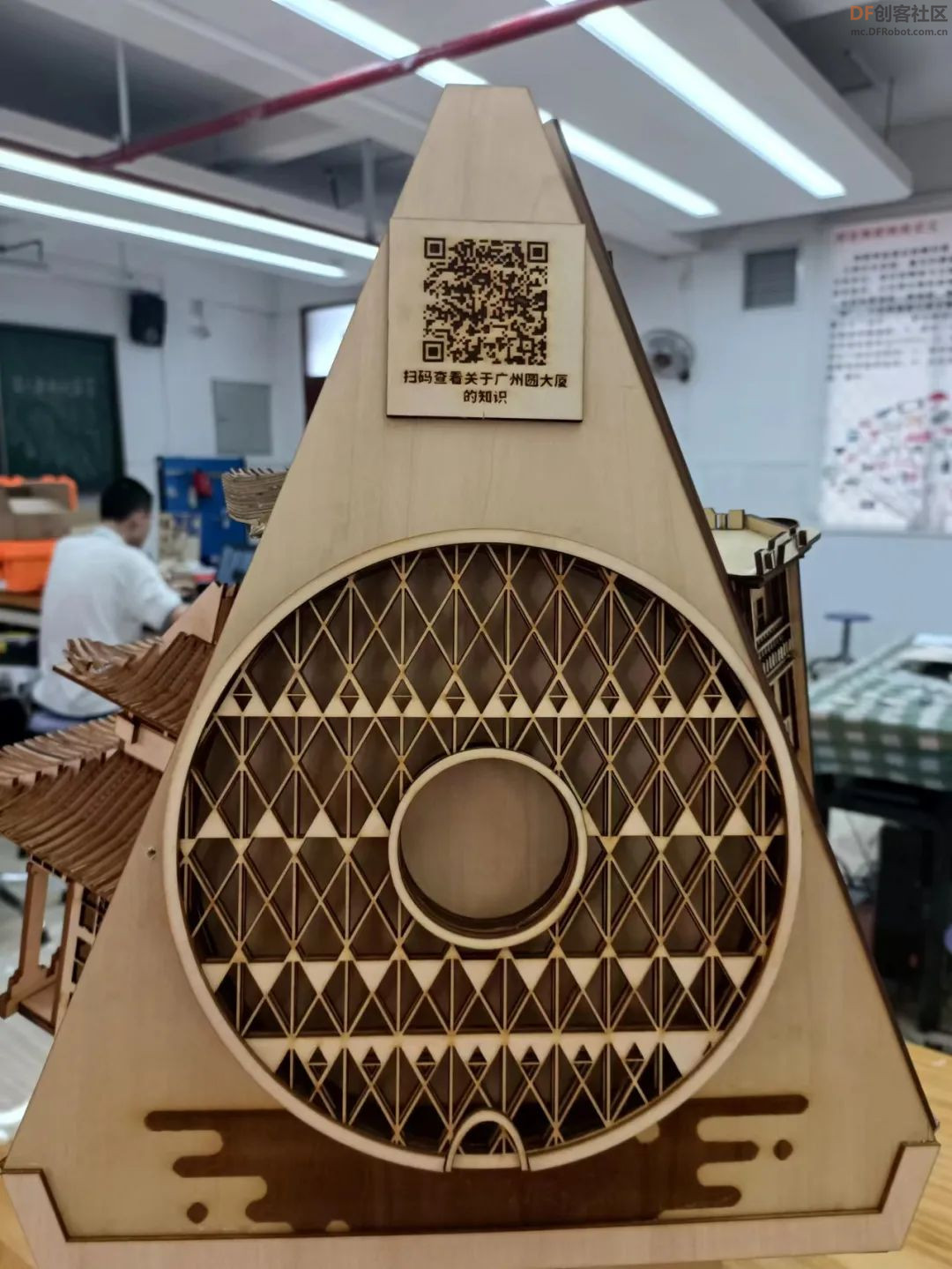 【比赛优秀作品】互动式智能广州建筑文化动态展台，为...图16