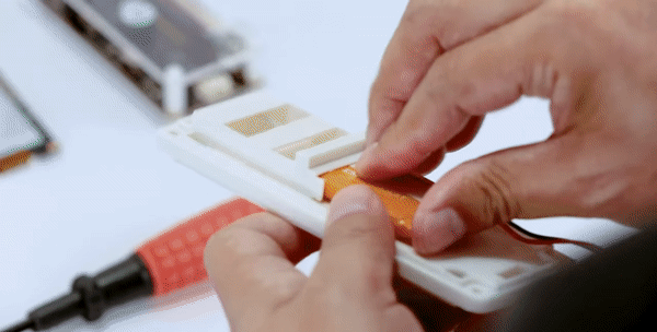 利用盖革计数器模块自制一款桌面辐射探测摆件图3