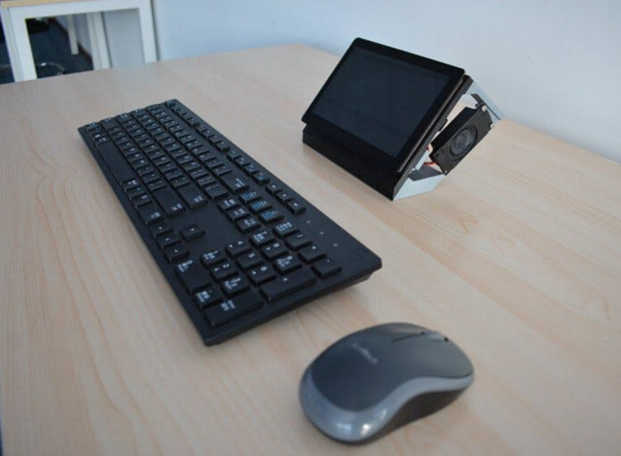 用树莓派做的迷你PC和服务器项目以及 Raspberry Pi 4B教程图2
