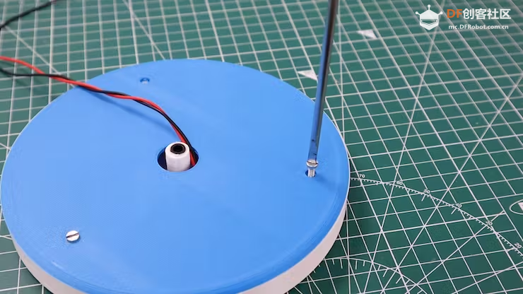 Emo：基于树莓派 4B DIY 能笑会动的桌面机器人图12