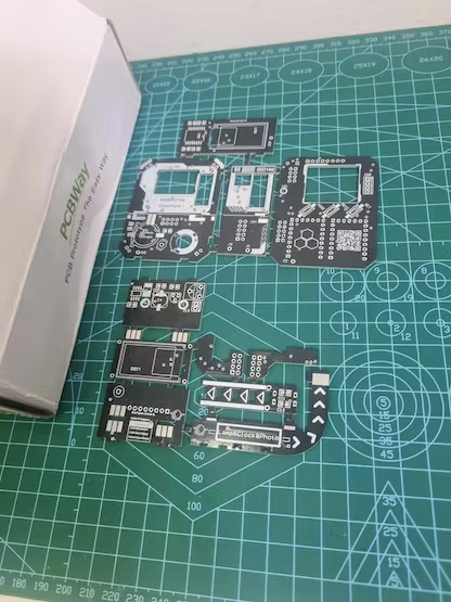 制作一款配有液晶时钟的LED赛博风智能家居模型图14
