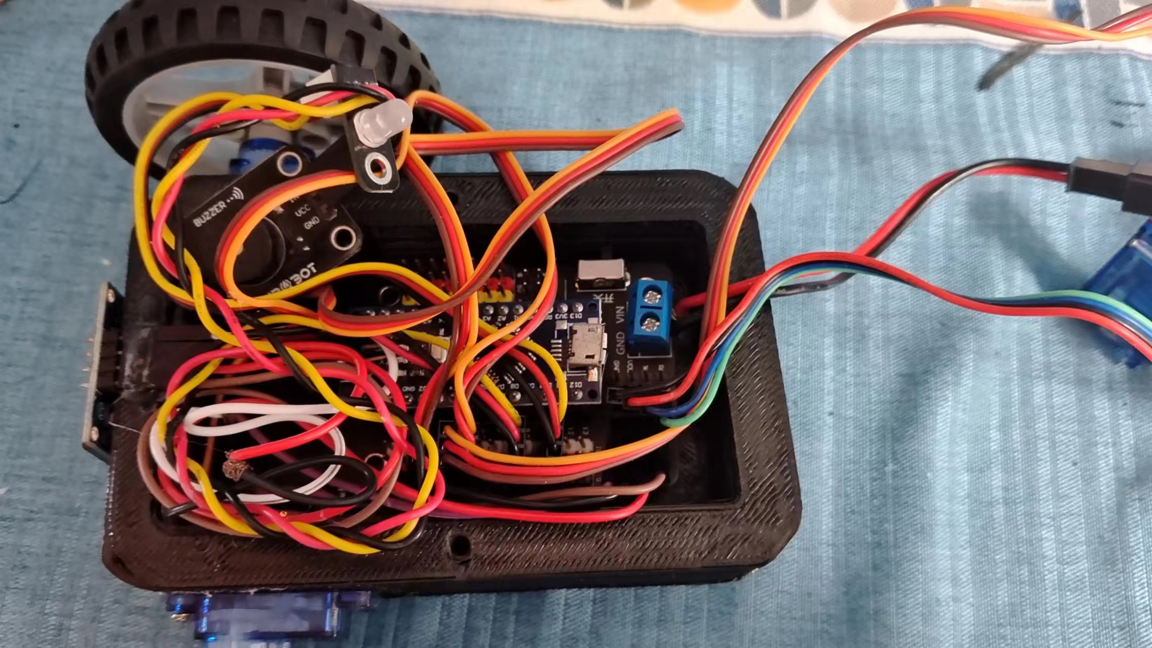 教你用arduino造一台宠物机器人！图9
