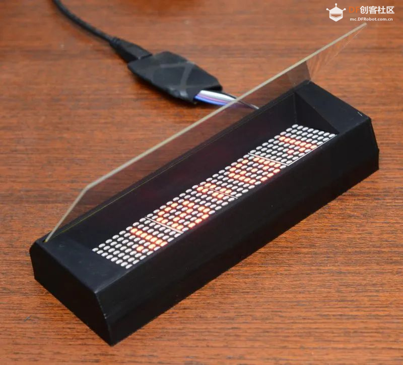 ESP32 + LED 点阵 DIY 透明面板的数字时钟图5