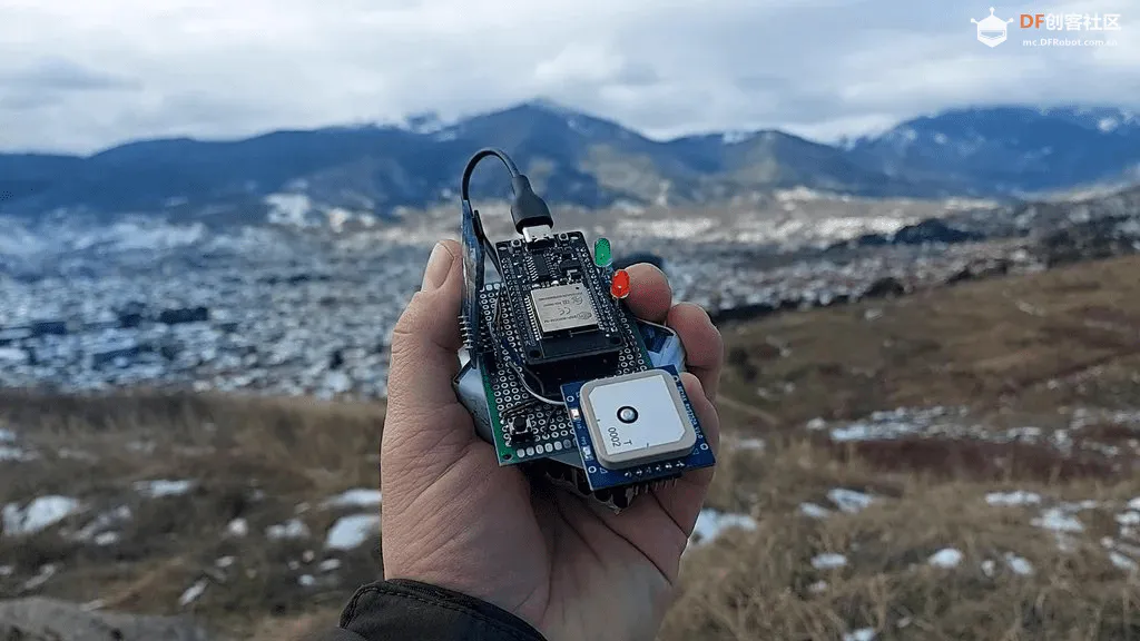 俄式复古语音闹钟、触摸屏LoRa寻呼机、自制ESP32 GPS自然小...图5