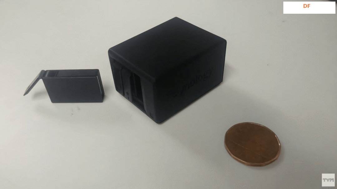 怀旧风互联网收音机、迷你ESP32 NAS、六轴无人机｜DF创客周...图6