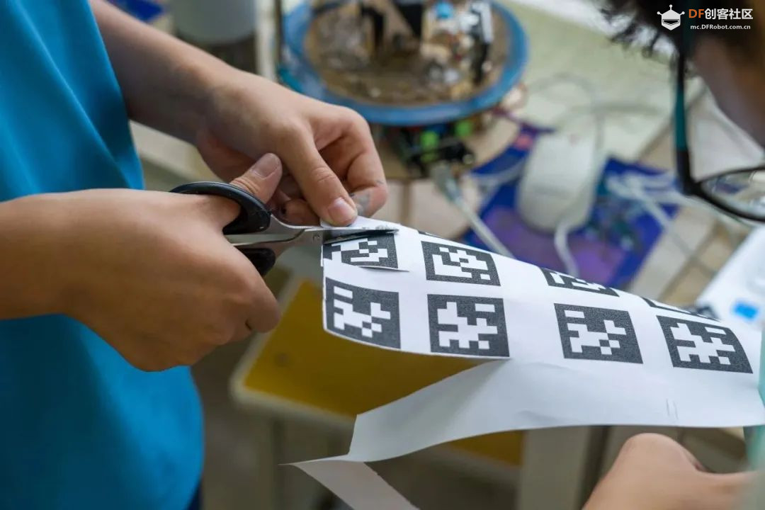 【比赛优秀作品】电子三叶草图19