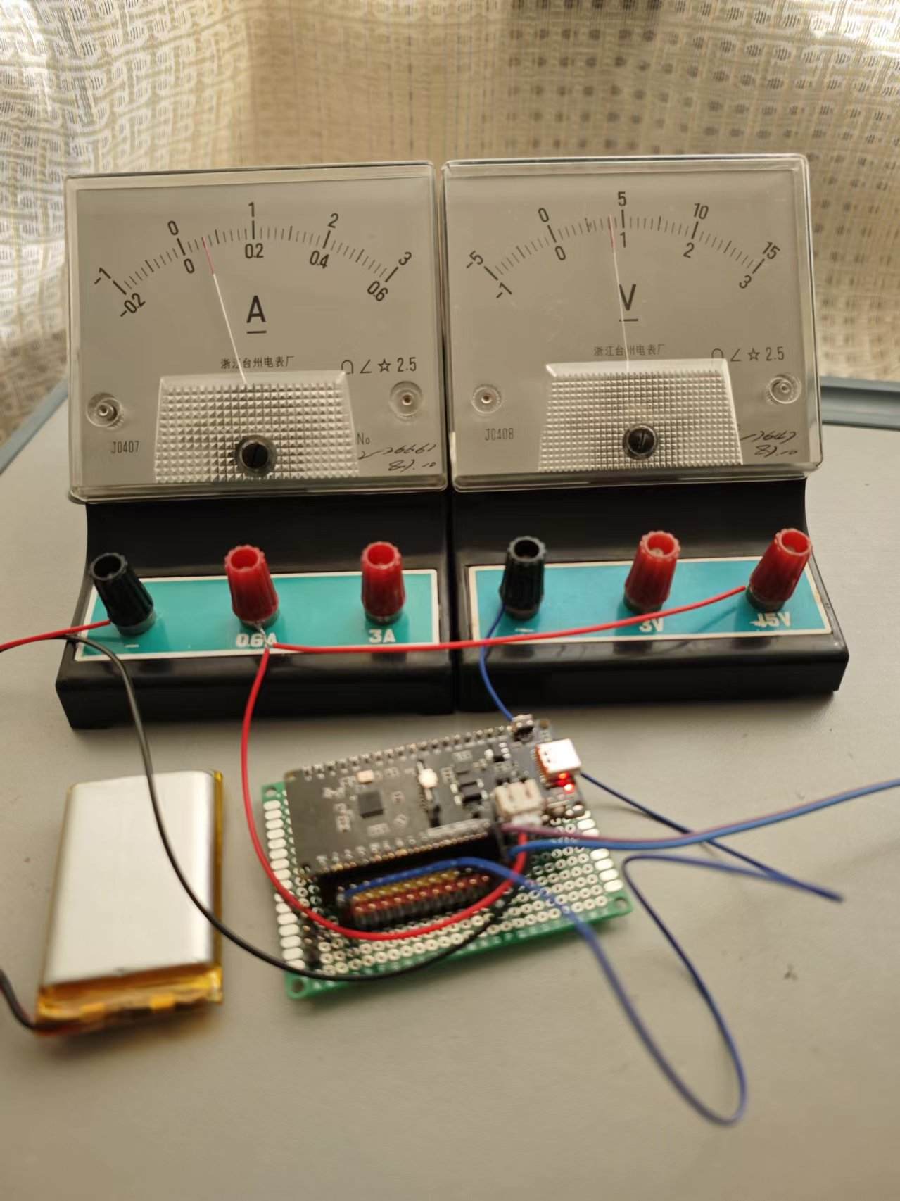 FireBeetle ESP32-C6 可以太阳能充电的开发板图3