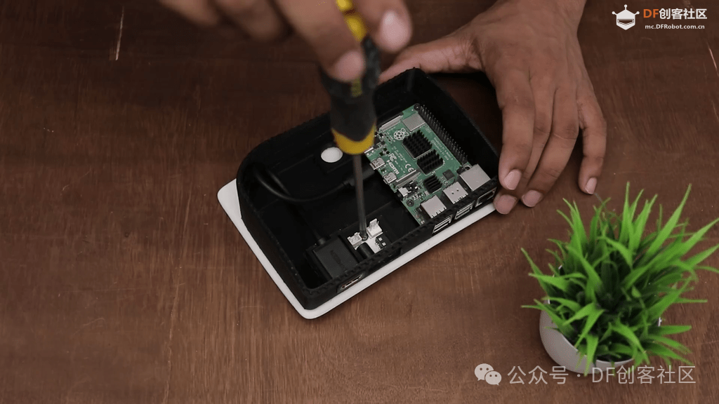 用树莓派4做个迷你版PS5图21