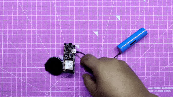 用Firebeetle ESP32-E复刻辐射中的哔哔小子手表(PiP Watch)图4