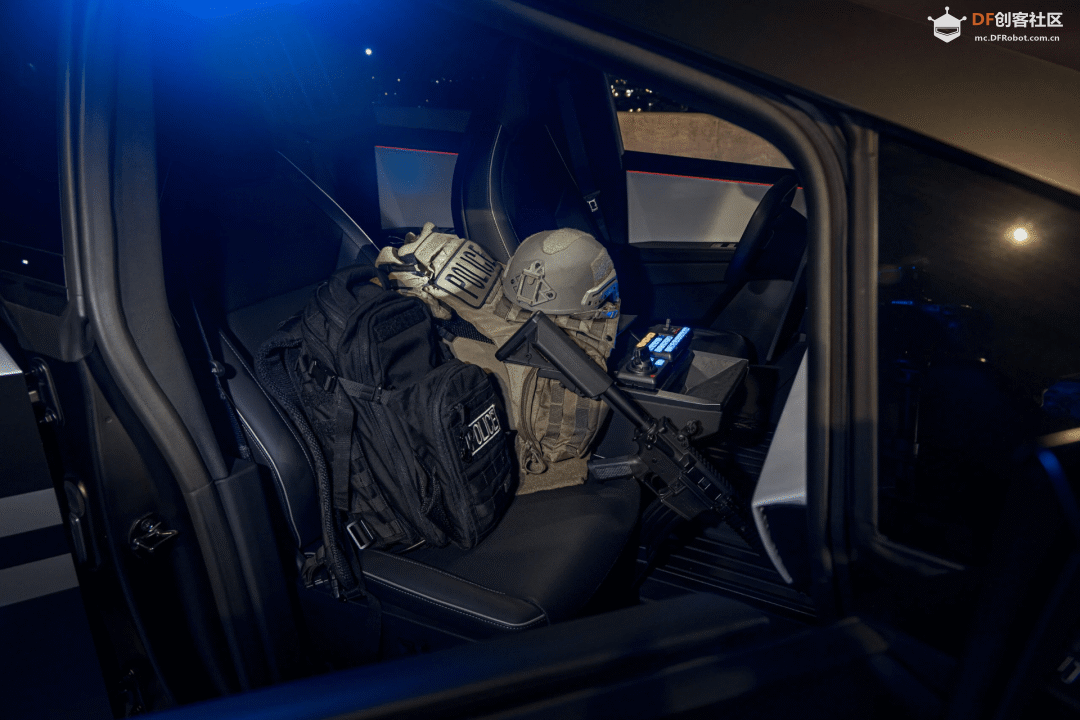 世界首辆特斯拉 Cybertruck 警车、自平衡全向轮小车、智能...图8