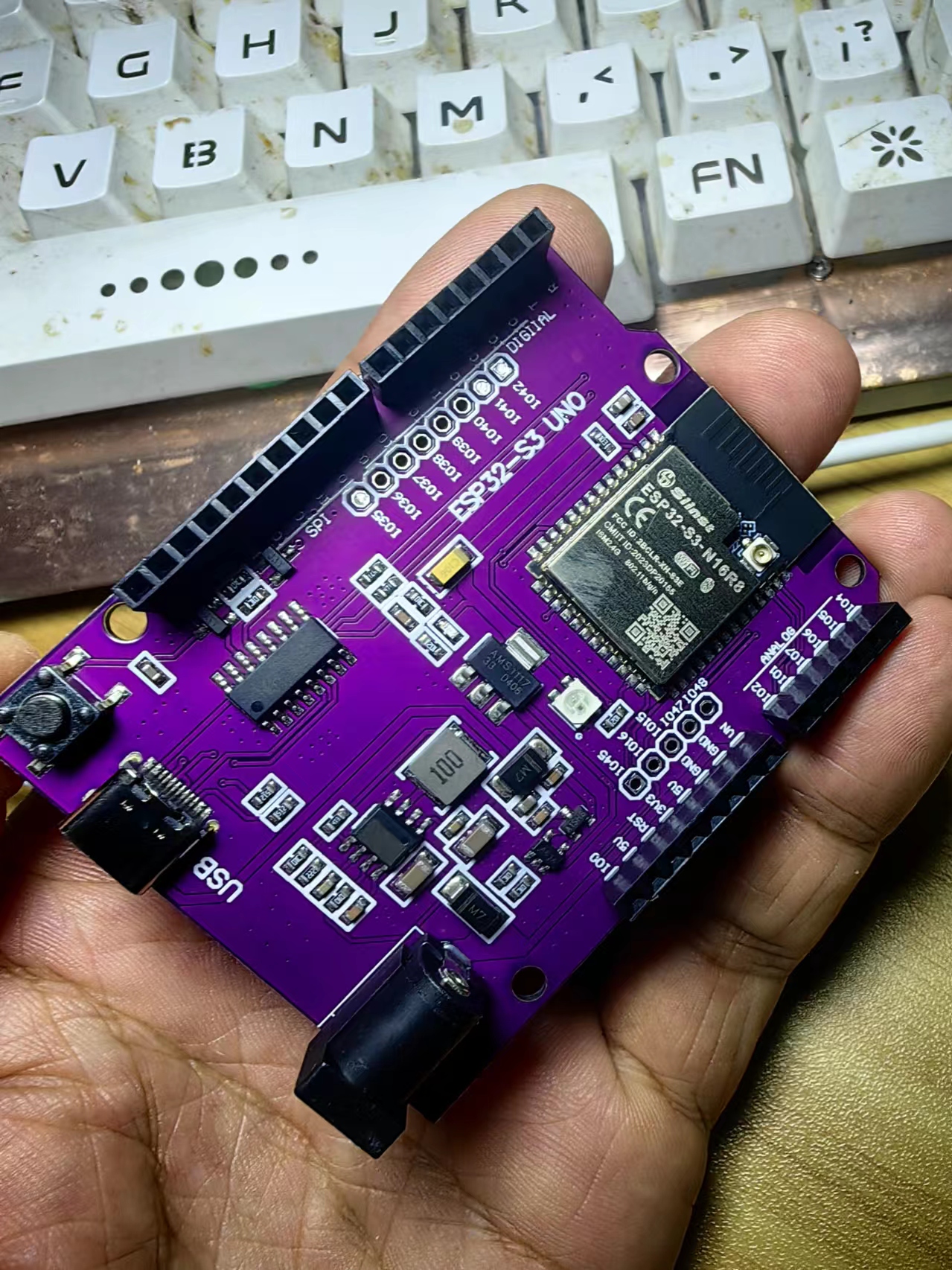 【花雕学编程】Arduino动手做(233)---性能强劲的UNO板子图2