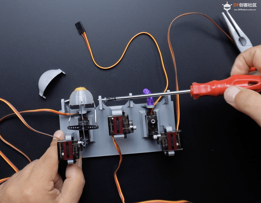 基于Arduino做的“鱿鱼游戏”BOSS面具,支持动作检测图16