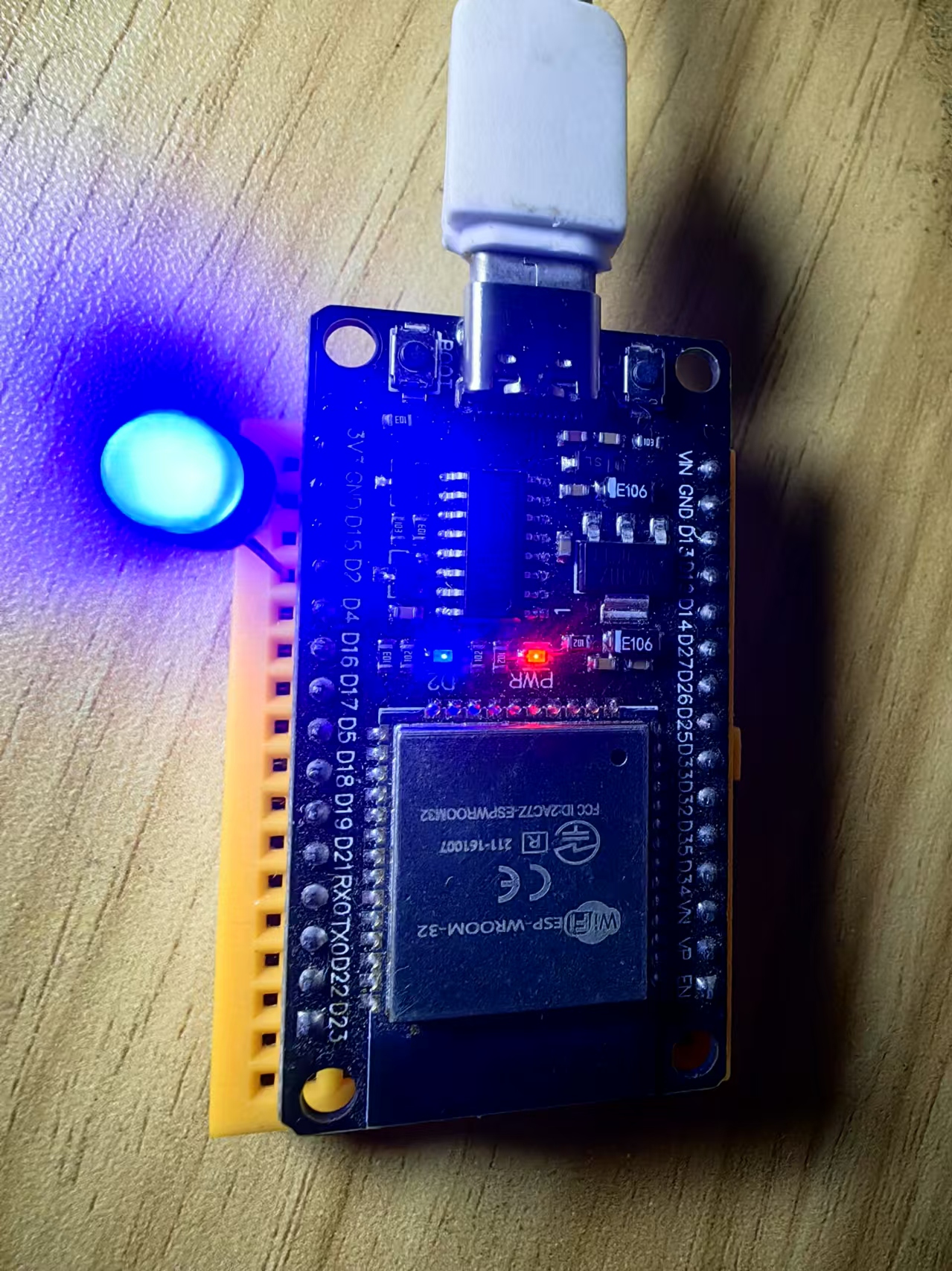 【花雕学编程】Arduino动手做（241）--搭建ESP32 Dev开发环境图1