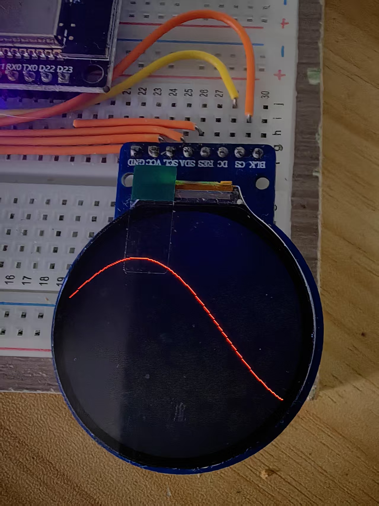 【花雕学编程】Arduino动手做（249）--GC9A01模拟动态心电图图1