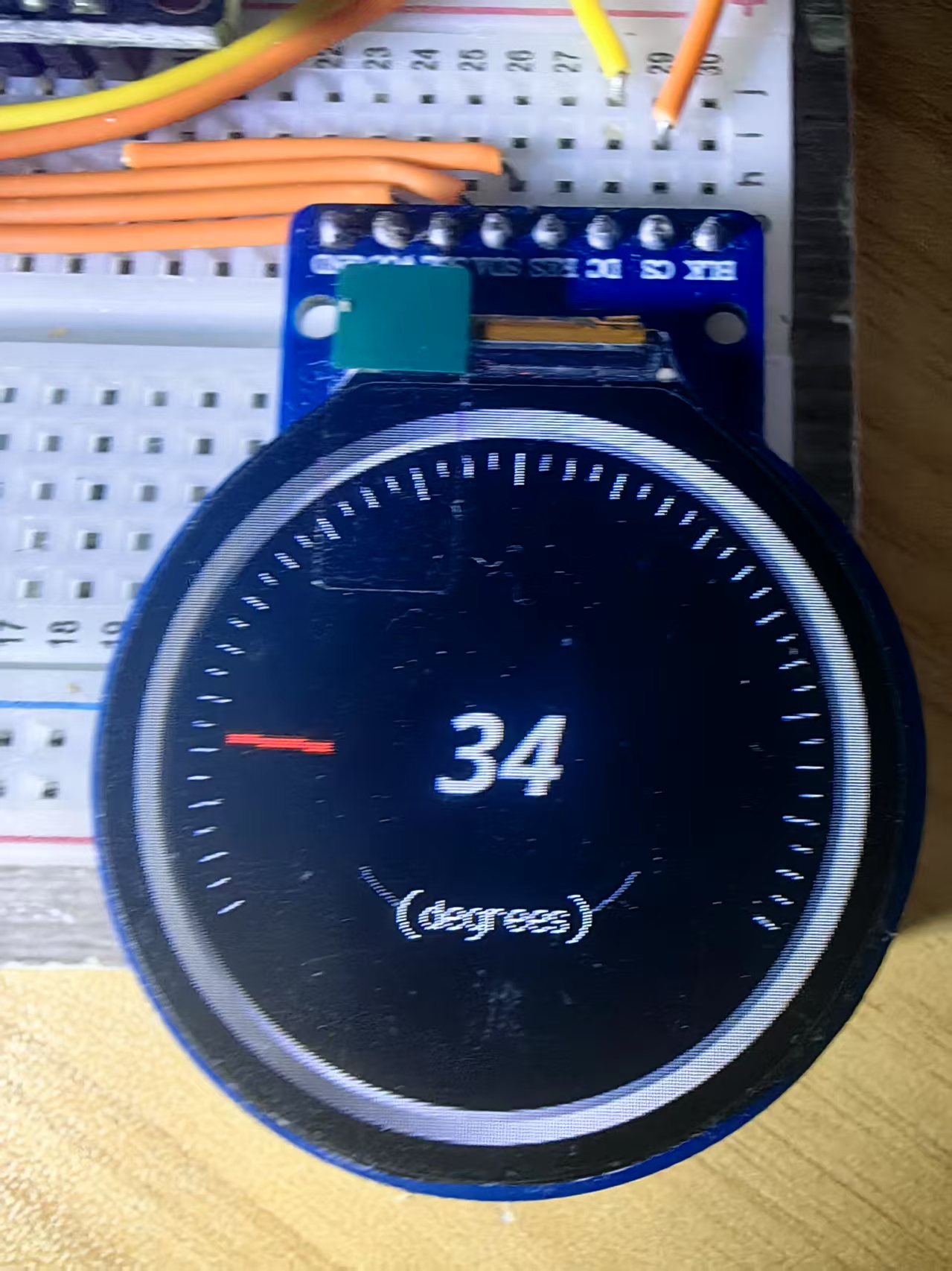 【花雕学编程】Arduino动手做（249）--GC9A01专业仪表盘项目图1