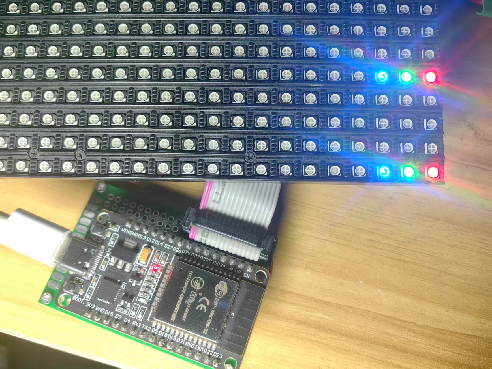 【花雕学编程】Arduino动手做（220）---P6全彩16X32单元板图1