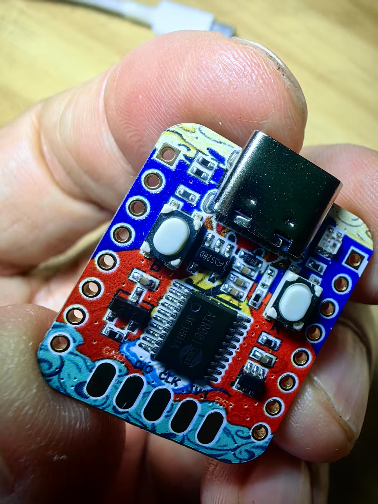 【花雕学编程】Arduino动手做(193)--AIR001最小系统国风板图1