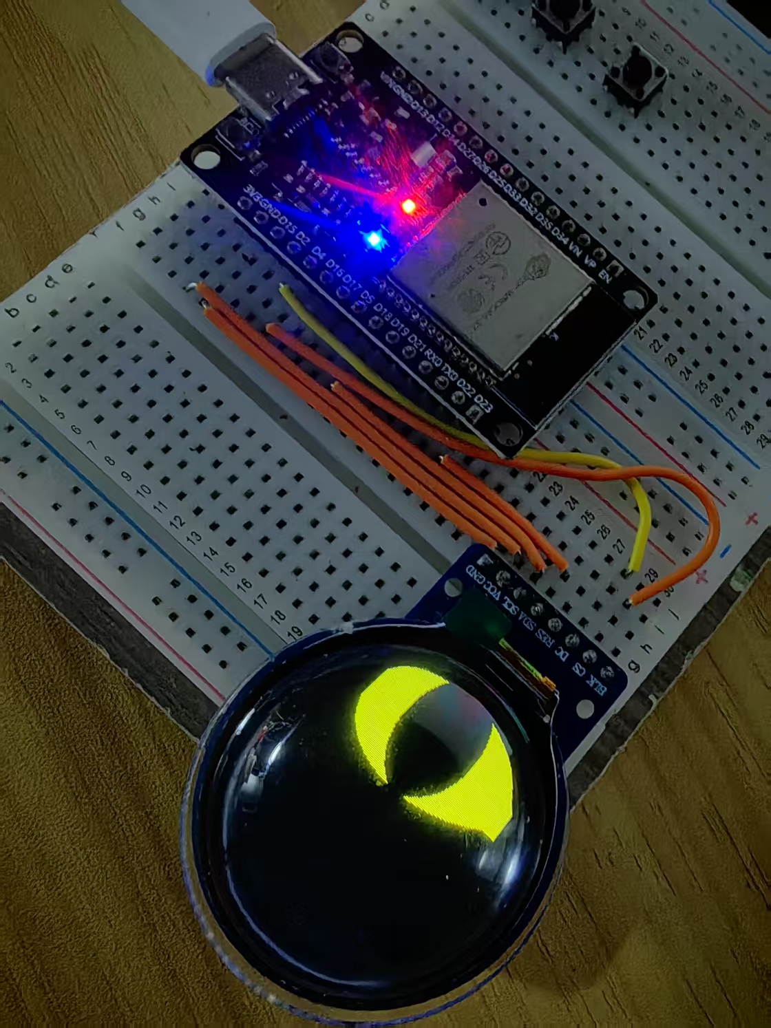 【花雕学编程】Arduino动手做（249）--GC9A01动画发射导弹图2