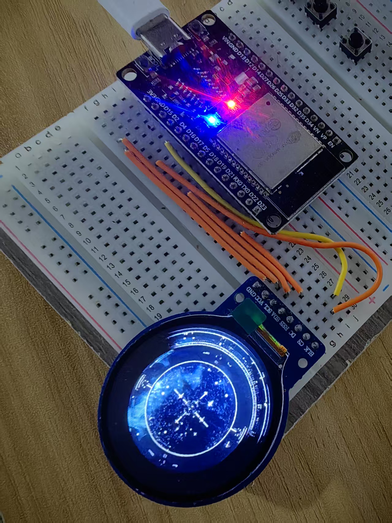 【花雕学编程】Arduino动手做（249）---GC9A01发射导弹动画图2