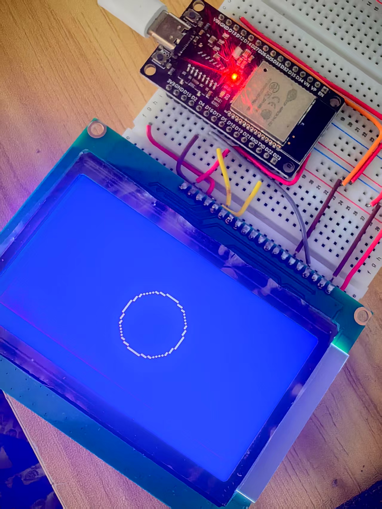 【花雕学编程】Arduino动手做（199）--绘制递增半径的圆形图2