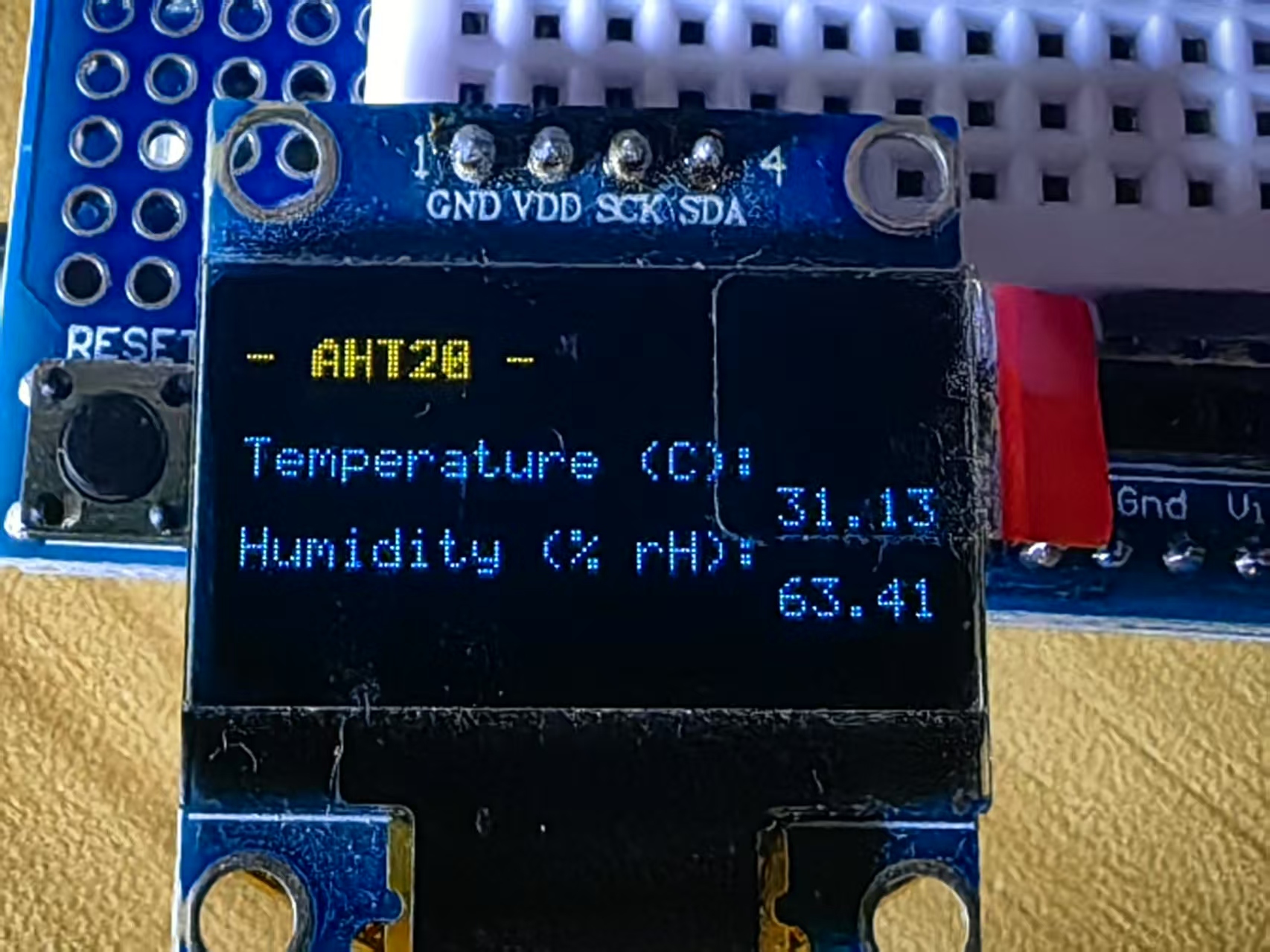 【花雕学编程】Arduino动手做（256）---AHT20 OLED显示温湿度封面1