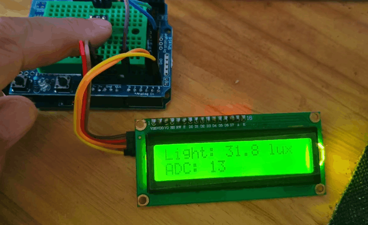 【花雕学编程】Arduino动手做（255）---TEMT6000 模块4个实验图1