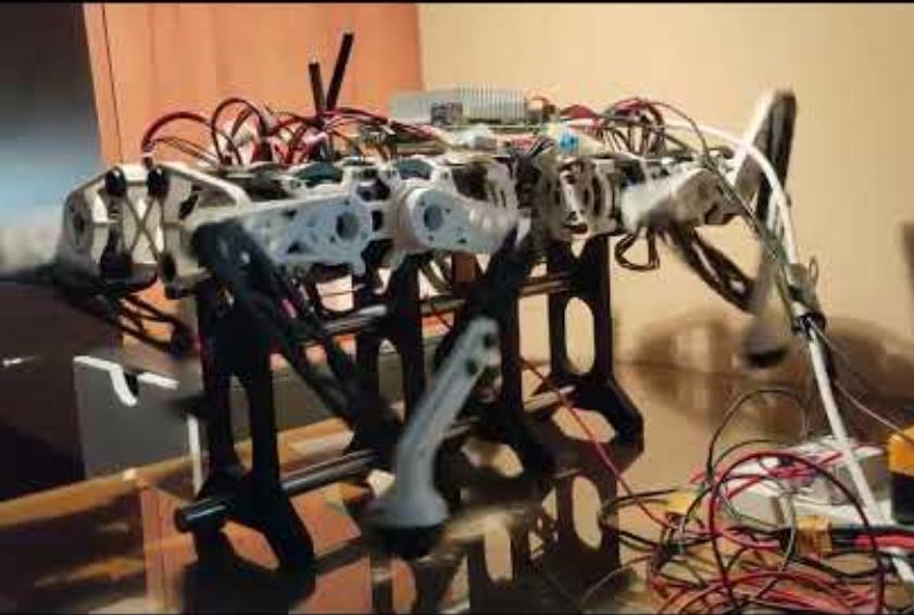 【Arduino 动手做】基于五连杆机构的12 自由度腿式机器人图12