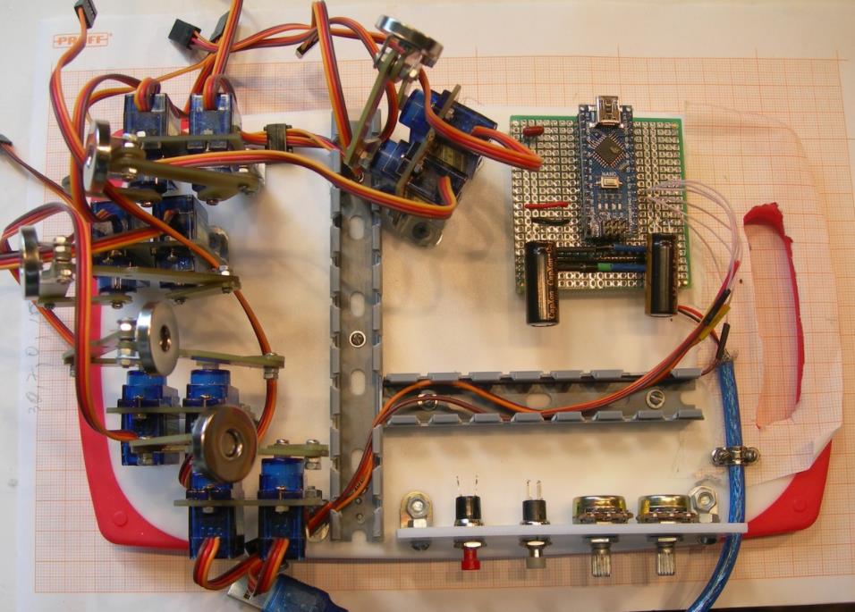 【Arduino 动手做】3D打印的10舵机中风后痉挛康复助手封面3