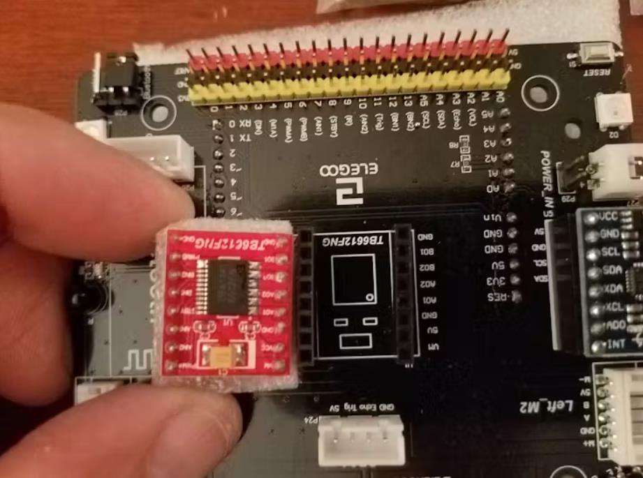 【Arduino 动手做】Pololu Zumo配置构建了一个平衡机器人图2