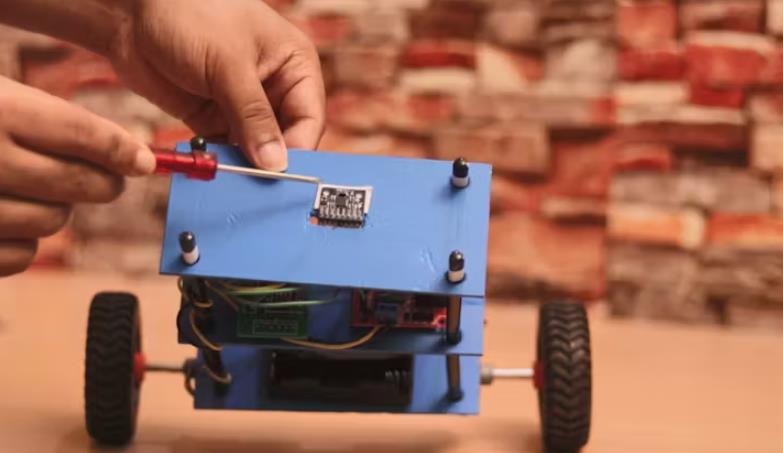 【Arduino 动手做】Arduino SELF-BALANCE 机器人图8
