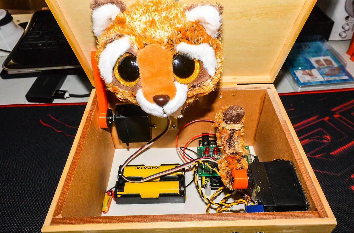 【Arduino 动手做】使用 Arduino UNO 创建一个无用的熊盒子图1