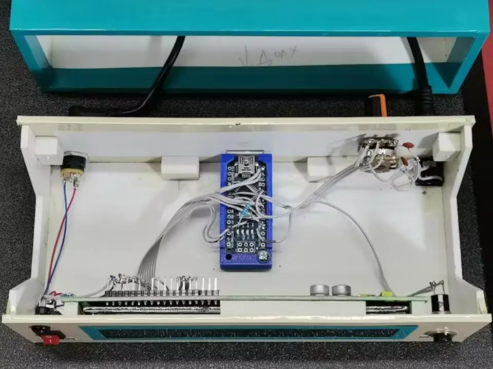 【Arduino 动手做】在 VFD 显示屏上 DIY 音频频谱分析仪图7