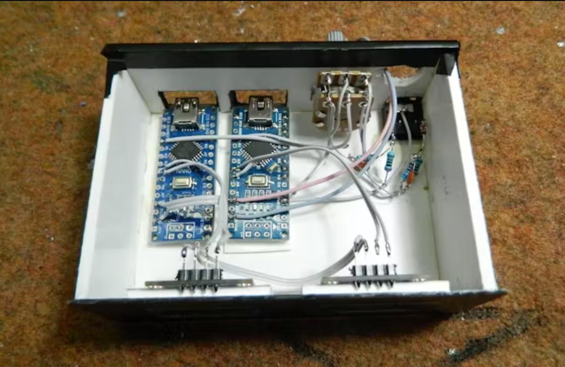 【Arduino 动手做】I2C OLED 上的 DIY 模拟式立体声 VU 表图5