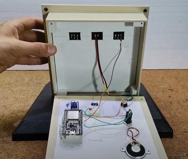 【Arduino 动手做】DIY 简单 FFT 频谱分析仪 16x16 LED 矩阵图6