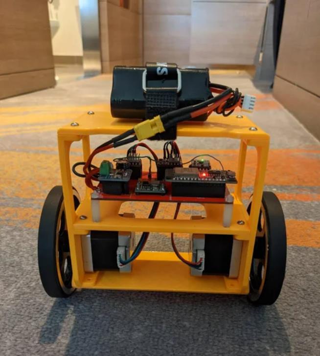 【Arduino 动手做】ESP32 平衡机器人封面