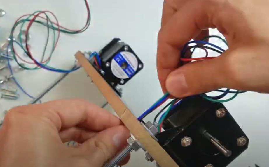 【Arduino 动手做】如何制作 DIY 平衡机器人 [我的经验]图1