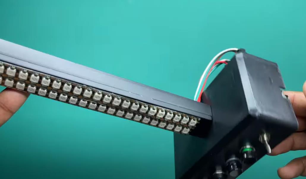 【Arduino 动手做】多色带图案：DIY RGB 立体声 VU 表图3
