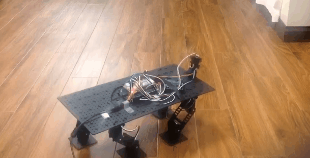 【Arduino 动手做】跺脚式哺乳动物型的四足机器人图1