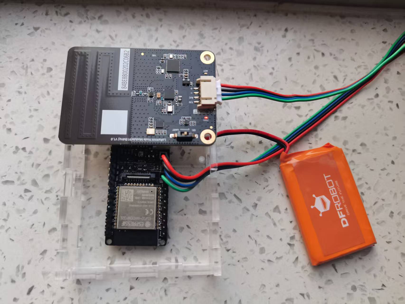 校园气象站：用LoRa+太阳能打造4公里级数据链路图1