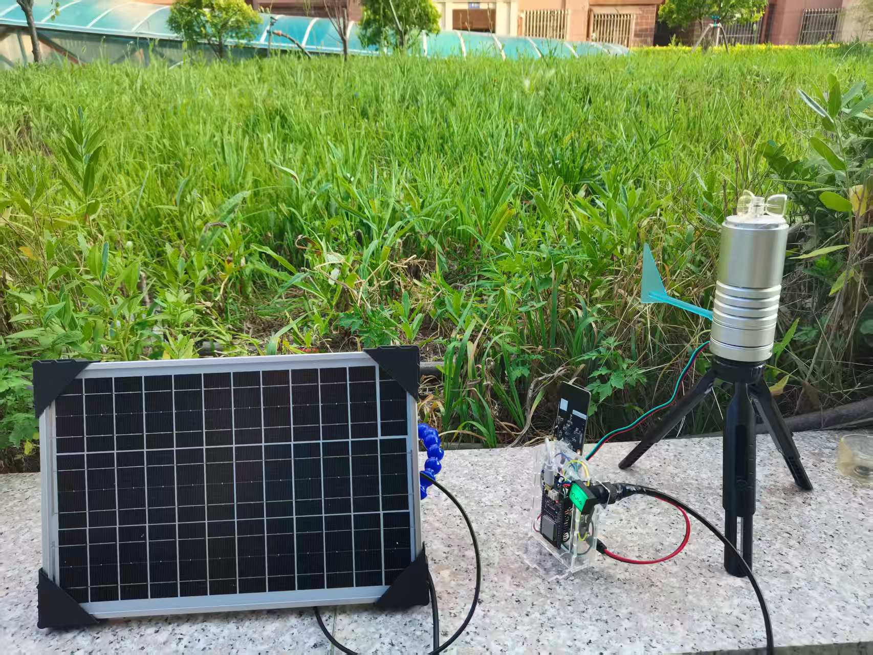 校园气象站：用LoRa+太阳能打造4公里级数据链路封面3