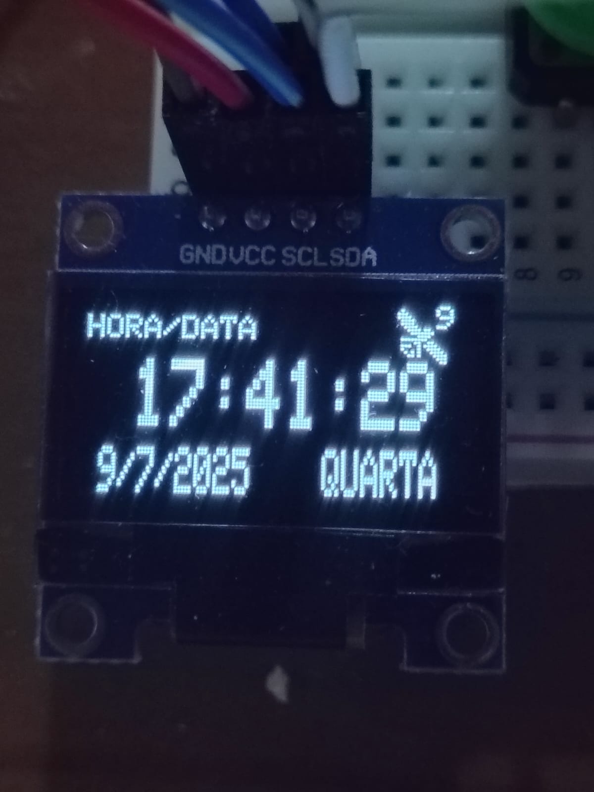 【Arduino 动手做】ESP32 便携式环境监测设备图3