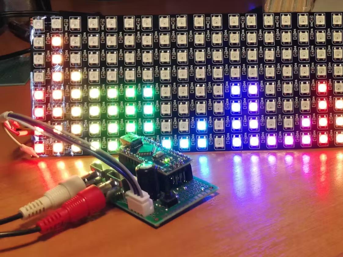 【Arduino 动手做】RGB 32 频段音频频谱可视化器图1