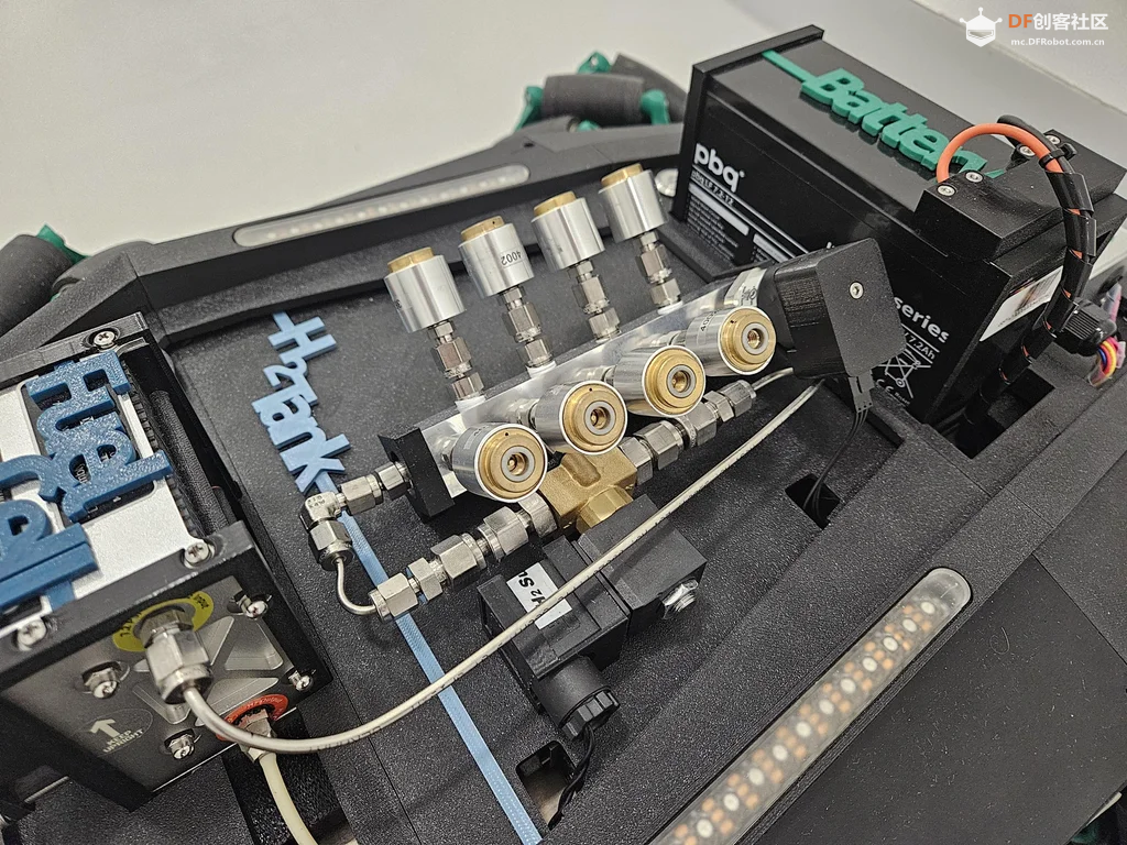 不只是一台玩具车：开源燃料电池机器人HydroBot全揭秘图9