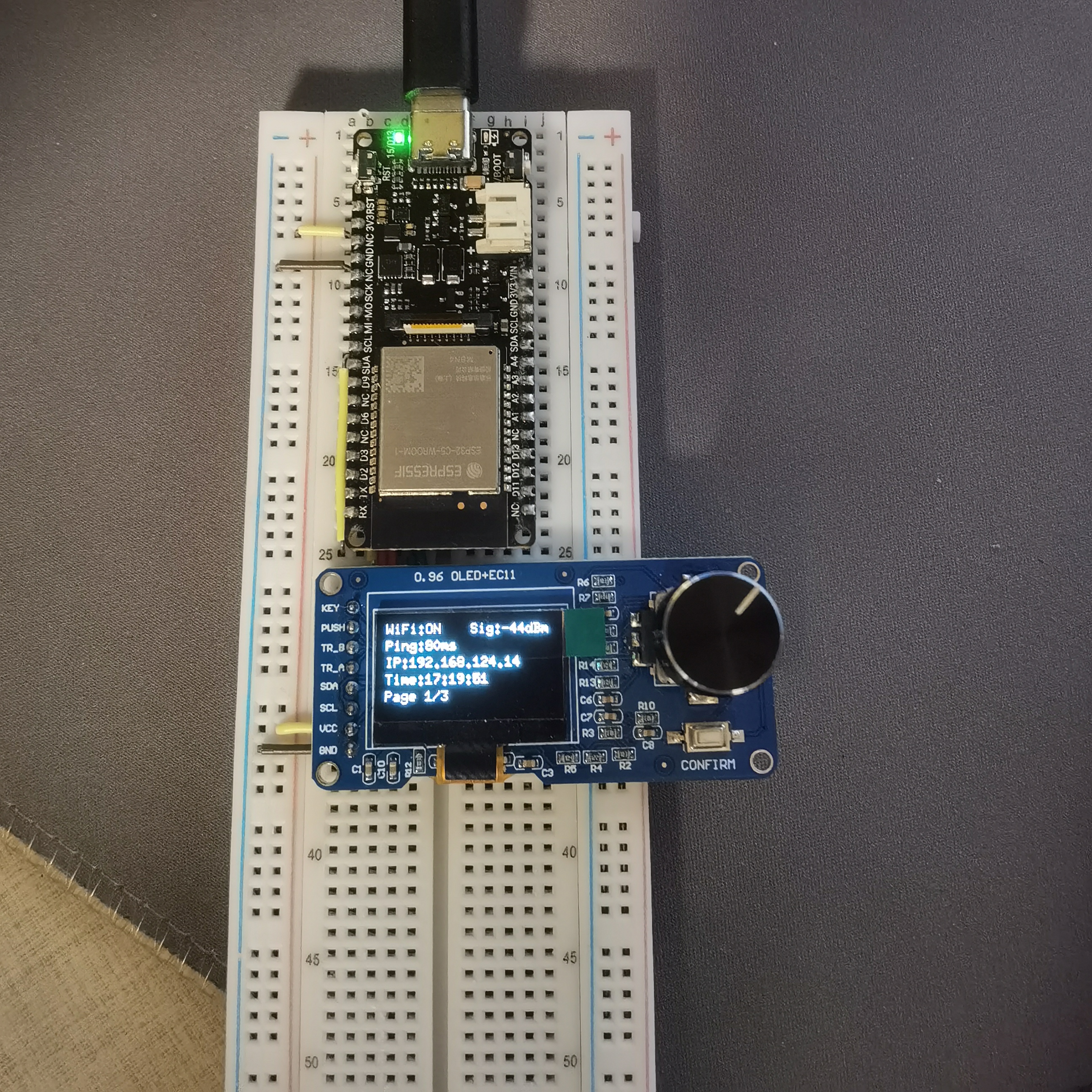 [FireBeetle 2 ESP32-C5]ESP32-C5 WiFi网络状态监测器图1