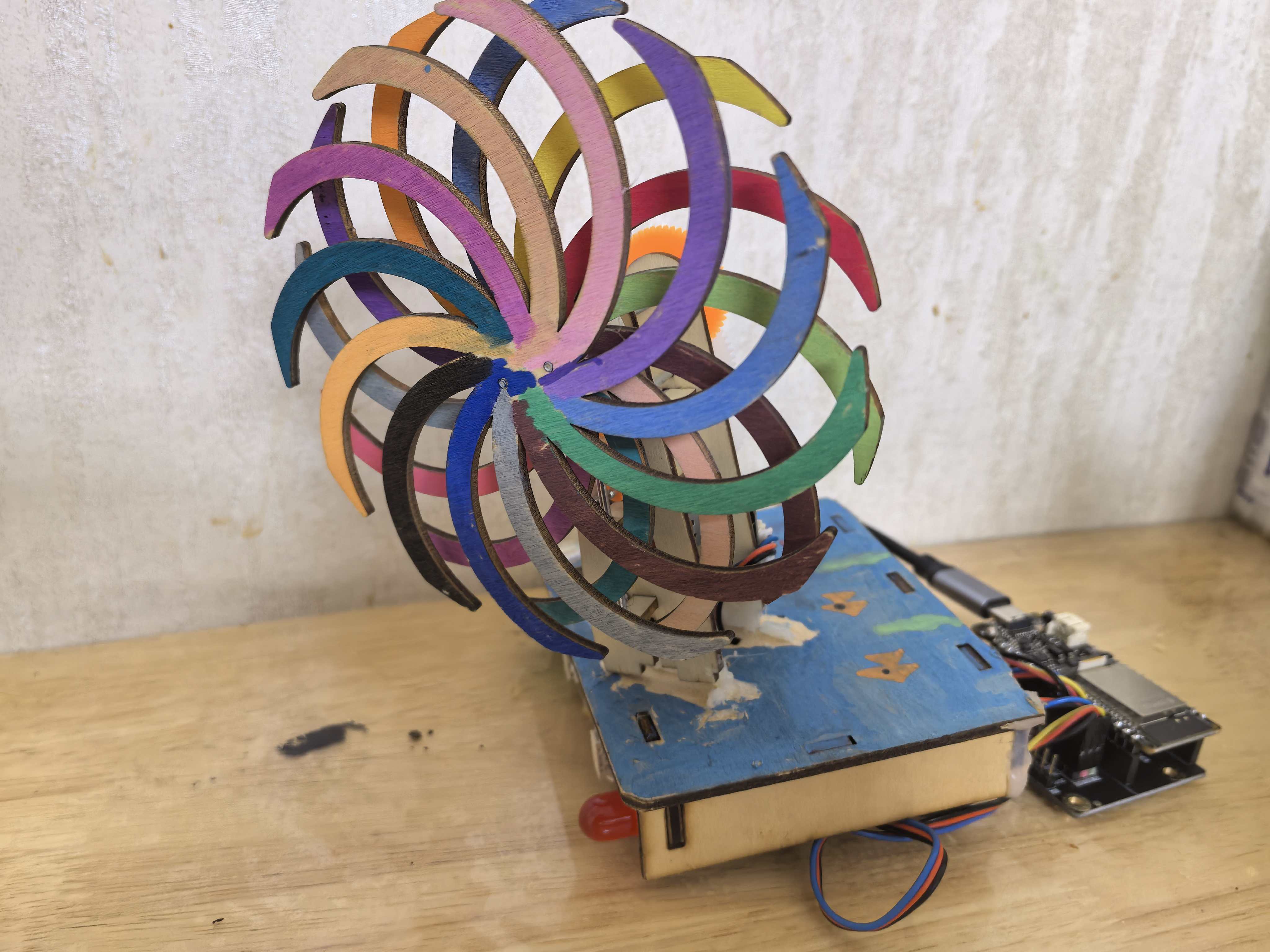 ESP32  C5初体验——炫彩风车再改造图1