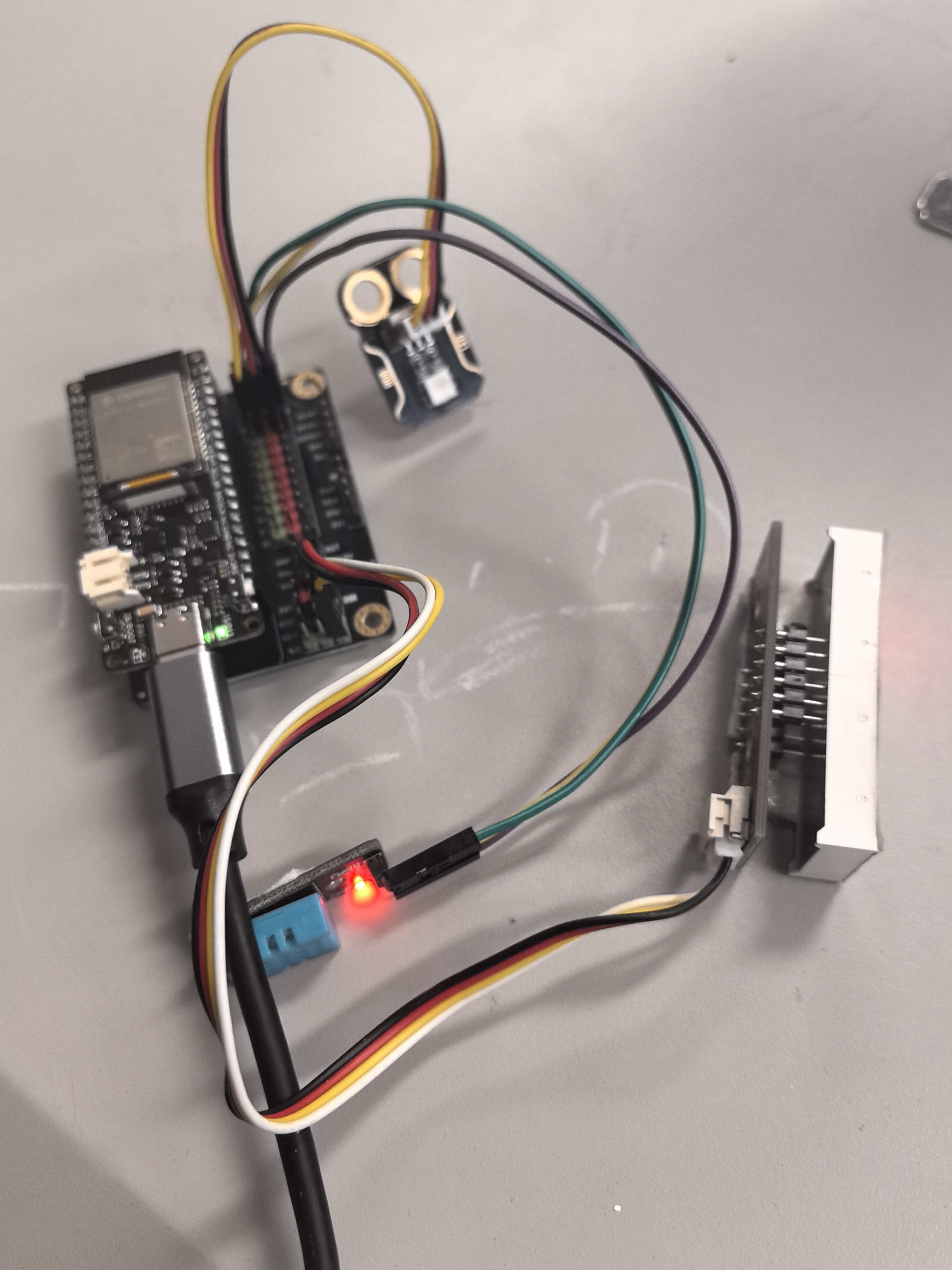 ESP32-C5 和人教信息科技数字资源MQTT实验探究