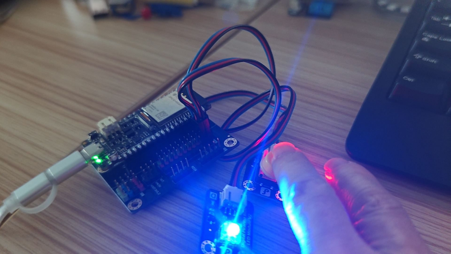 【FireBeetle 2 ESP32-C5】按钮灭灯封面