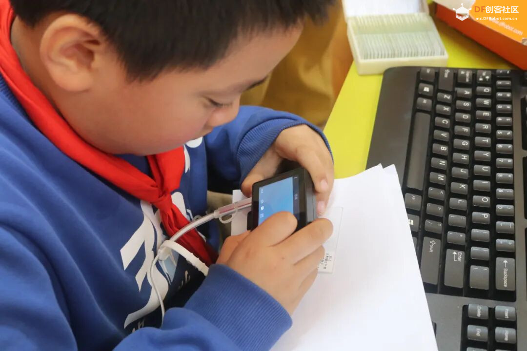 基于“二哈识图2”的传统显微镜AI智能化改造：设备迭代图1