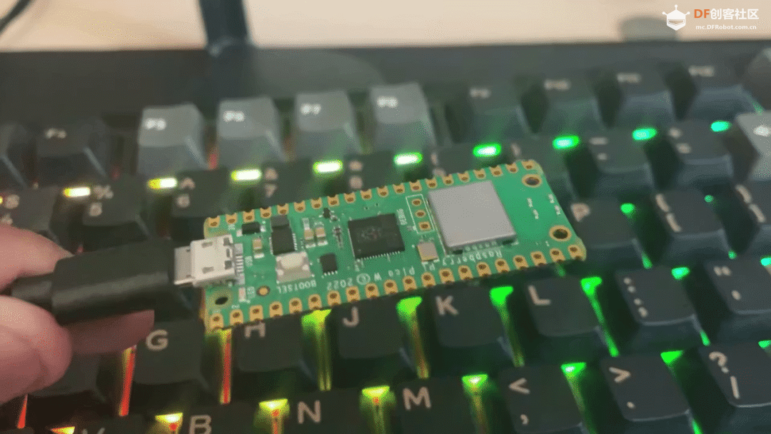 自制缩小版 R2-D2 机器人、DIY 工业级紫外线表面探伤流...封面3