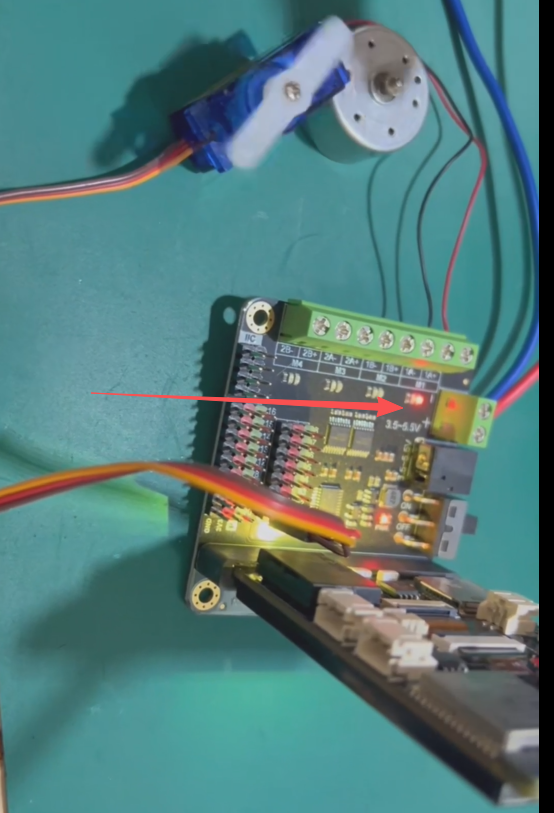 K10+Microbit Wiki驱动舵机与电机图1